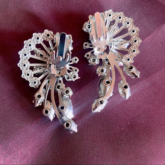 Vintage Rhinestone Clip On Earrings - Picture 9 of 9